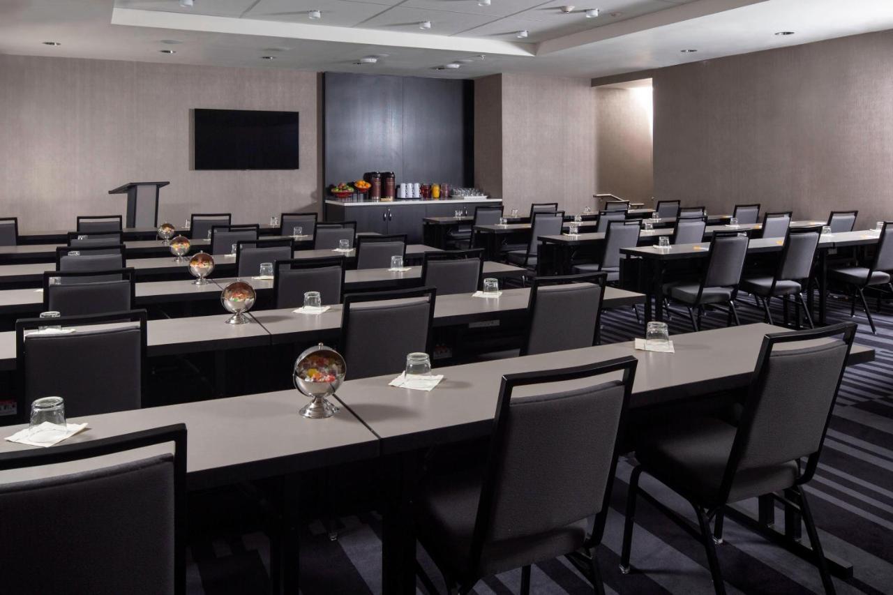 Courtyard By Marriott New York Manhattan/Central Park Extérieur photo
