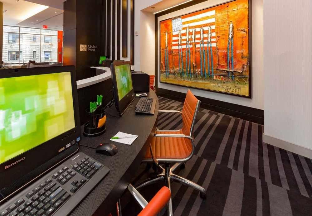 Courtyard By Marriott New York Manhattan/Central Park Extérieur photo