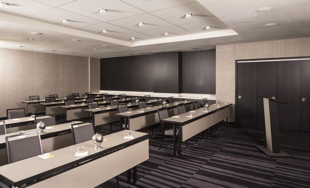 Courtyard By Marriott New York Manhattan/Central Park Extérieur photo